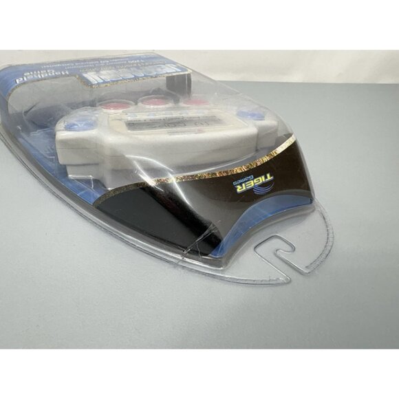 Vintage Y2K Tiger Games Jeopardy Handheld Electronic Quiz Show Hasbro New - Picture 7 of 7